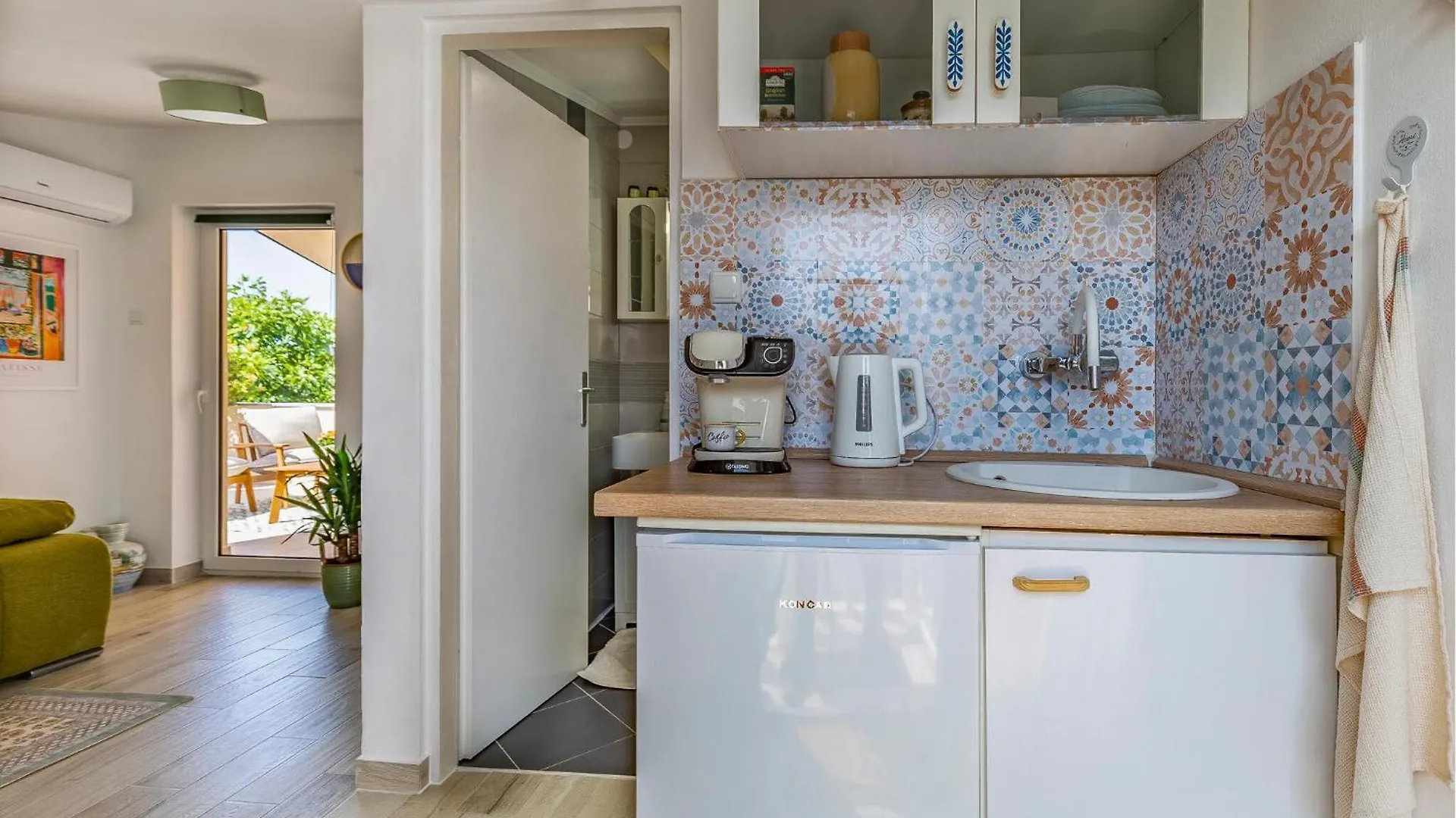 Beautiful Home In Kavran With Kitchen 0*,