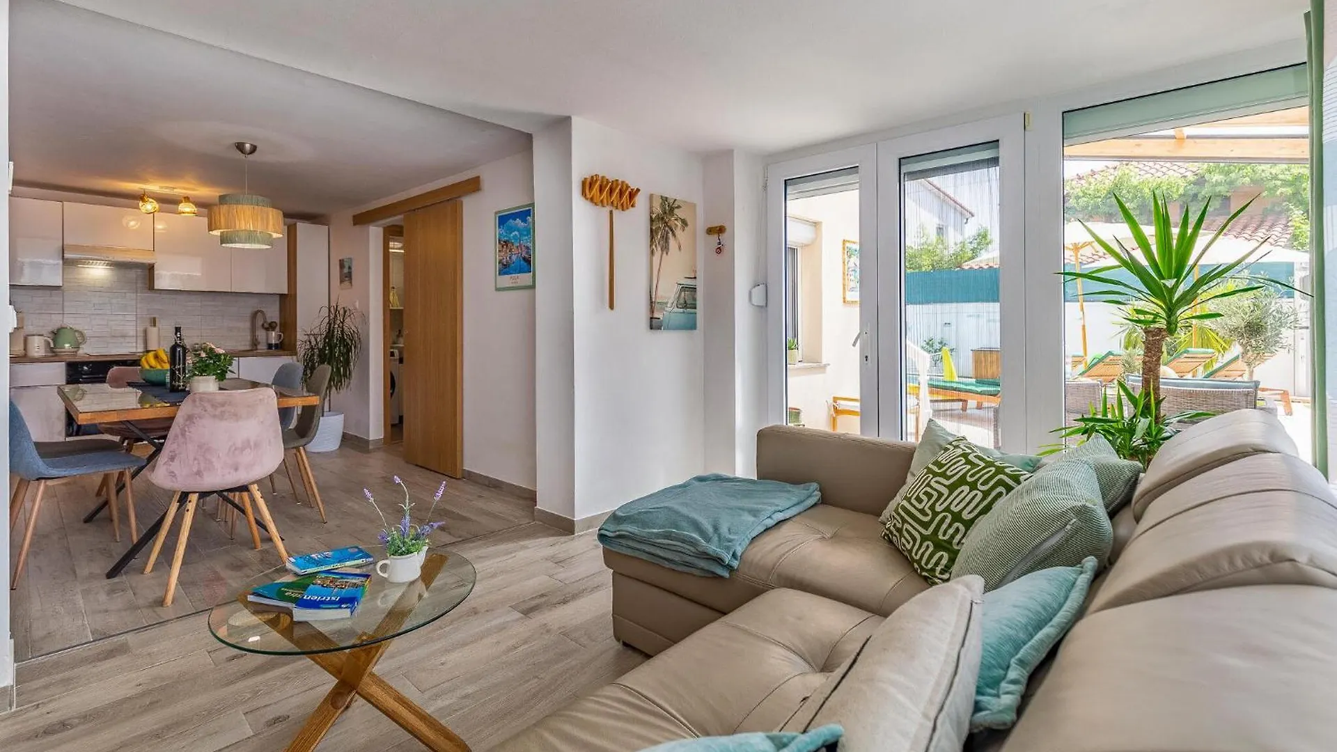 Beautiful Home In Kavran With Kitchen Holiday home