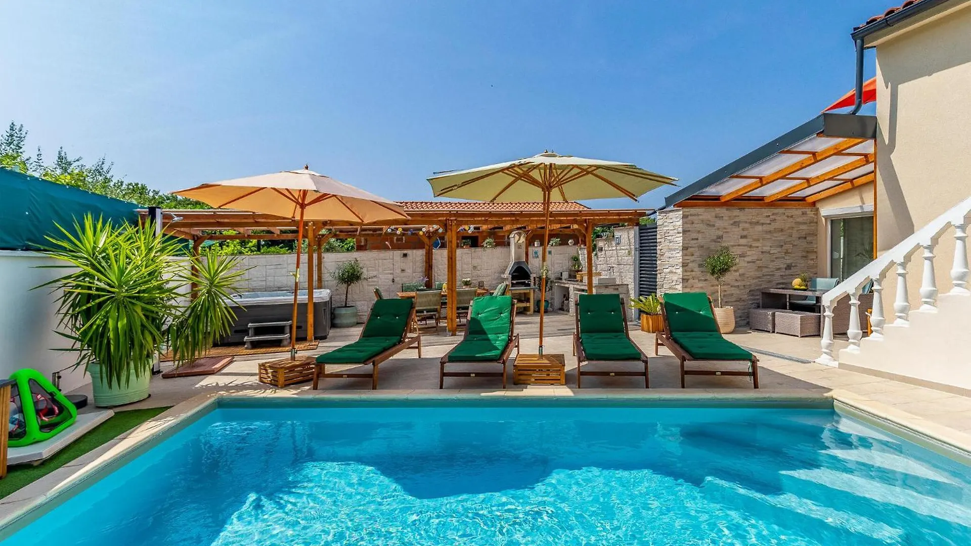 Beautiful Home In Kavran With Kitchen קרואטיה