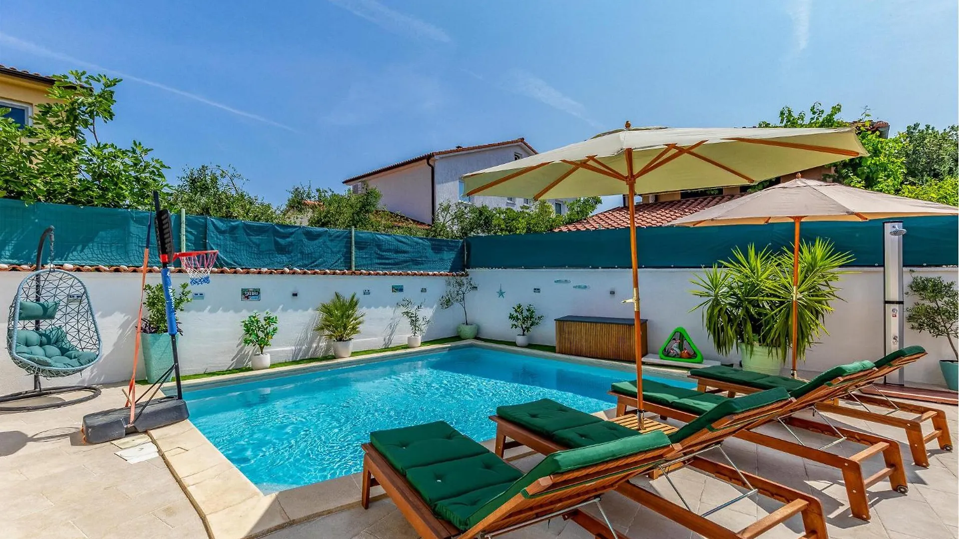 Holiday home Beautiful Home In Kavran With Kitchen Croatia